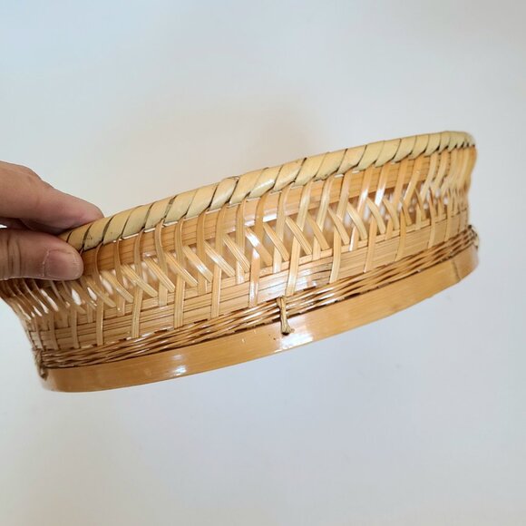 Large round wicker basket. - Picture 3 of 6